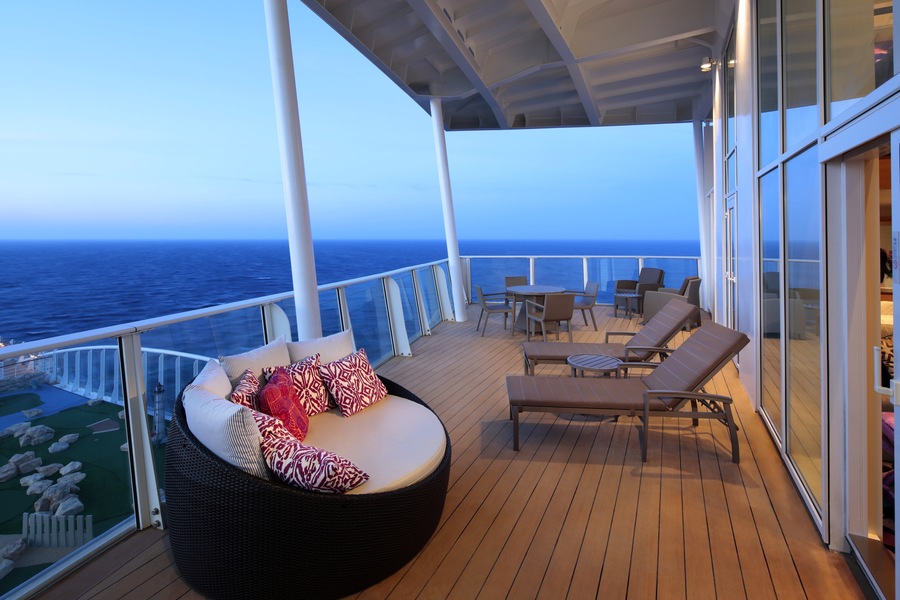 RCI, Harmony Of The Seas, Star Loft Suite Sky Loft 2.jpg